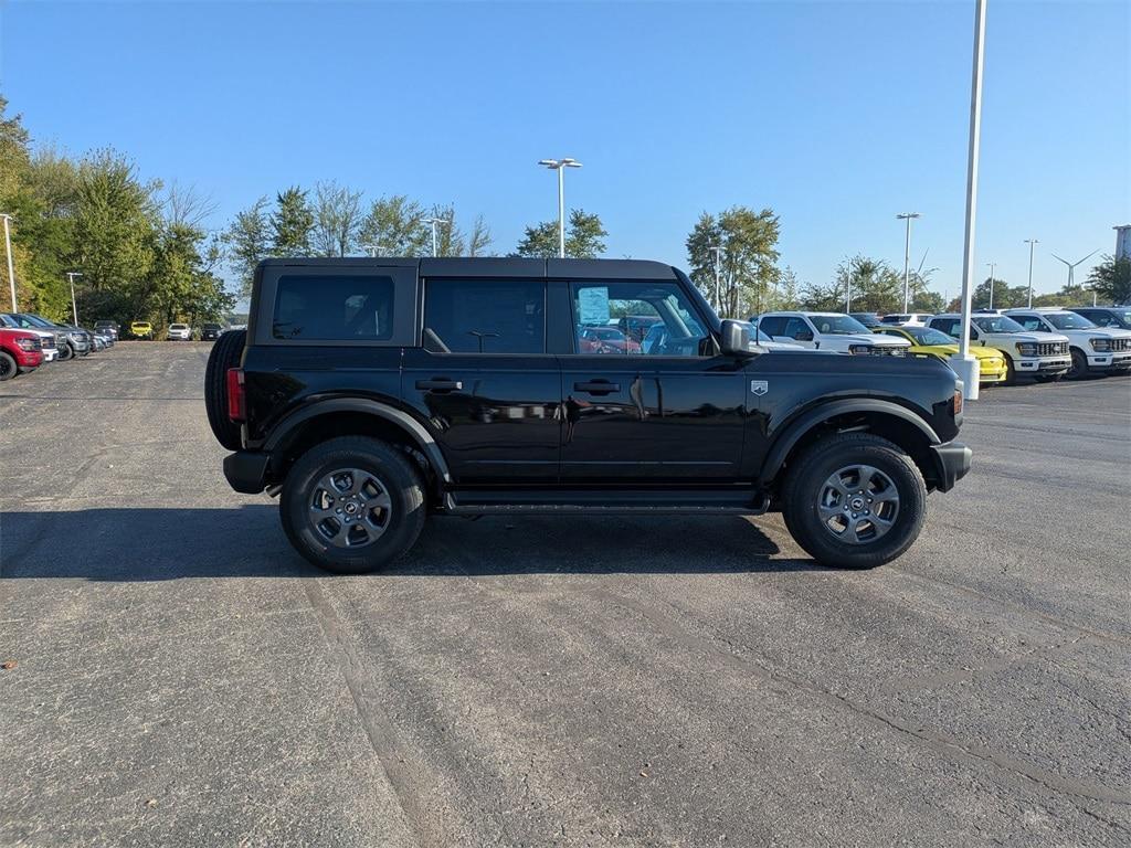 new 2025 Ford Bronco car, priced at $43,302