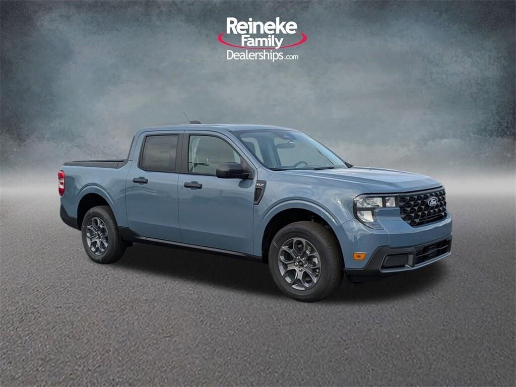 new 2025 Ford Maverick car, priced at $32,118