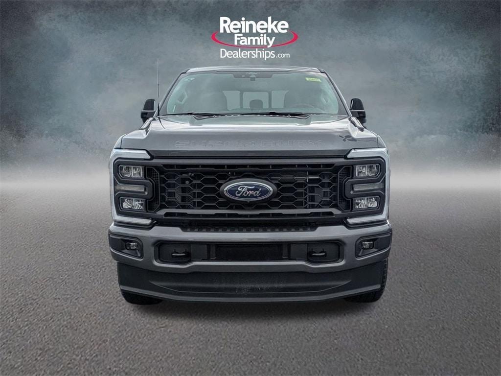new 2025 Ford F-250 car, priced at $60,010