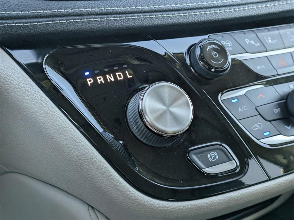 used 2022 Chrysler Pacifica car, priced at $27,760