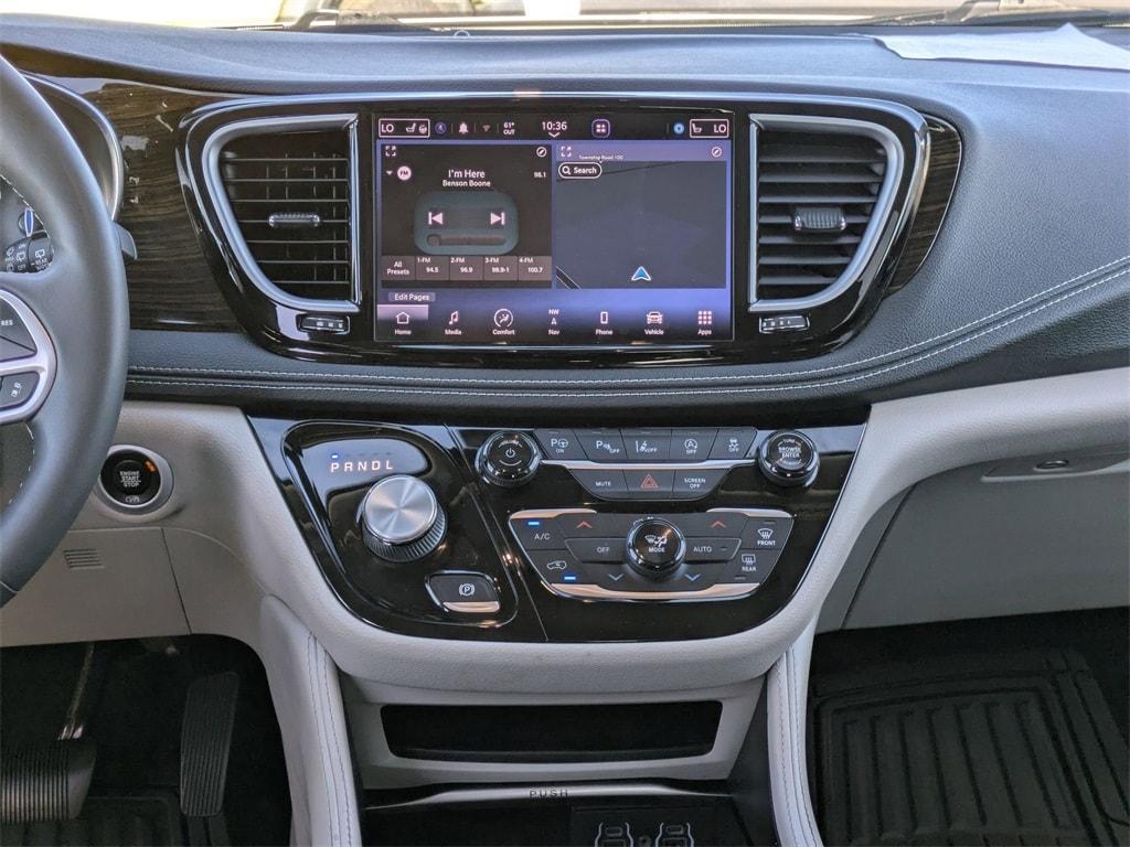 used 2022 Chrysler Pacifica car, priced at $27,760