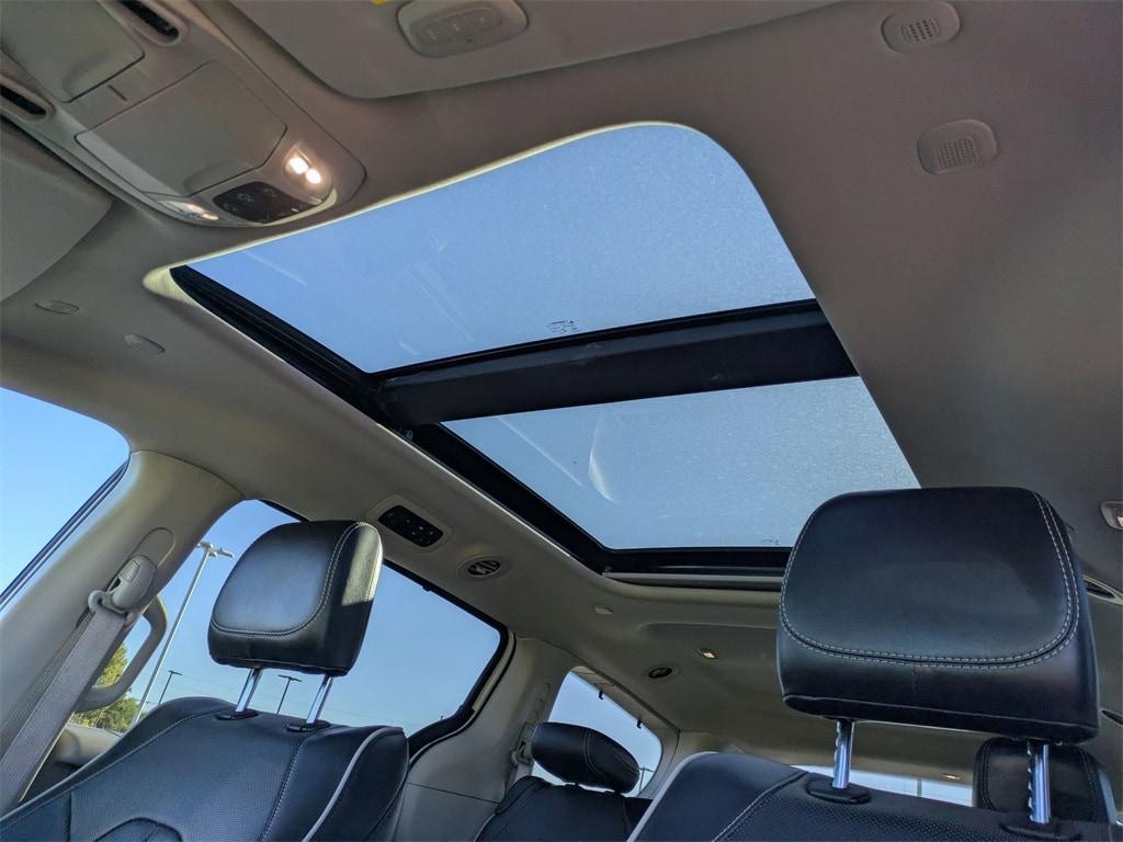 used 2022 Chrysler Pacifica car, priced at $27,760