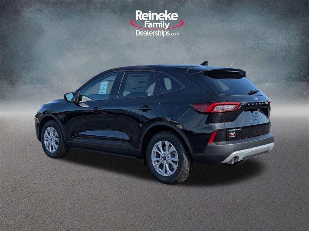 new 2025 Ford Escape car, priced at $29,875