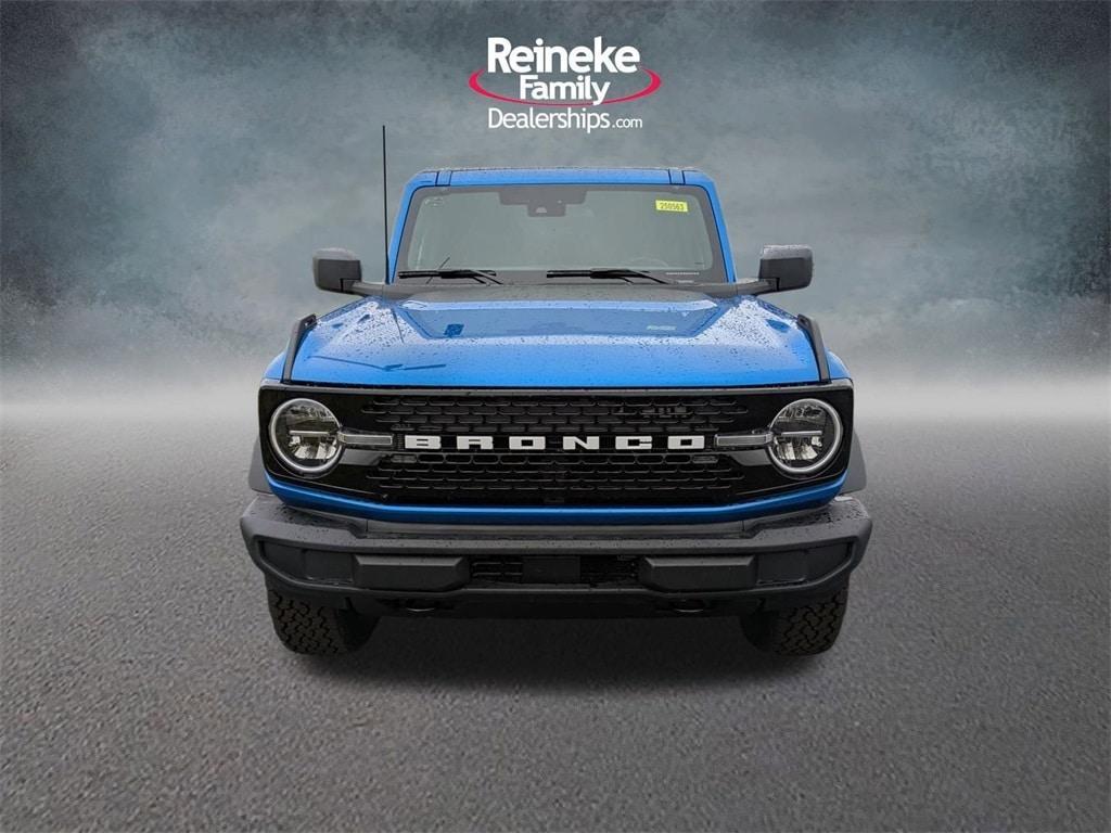 new 2025 Ford Bronco car, priced at $47,506
