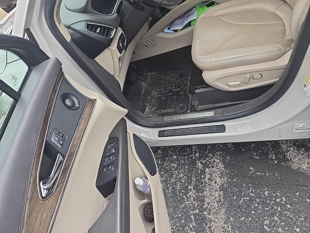 used 2019 Lincoln Nautilus car, priced at $23,184