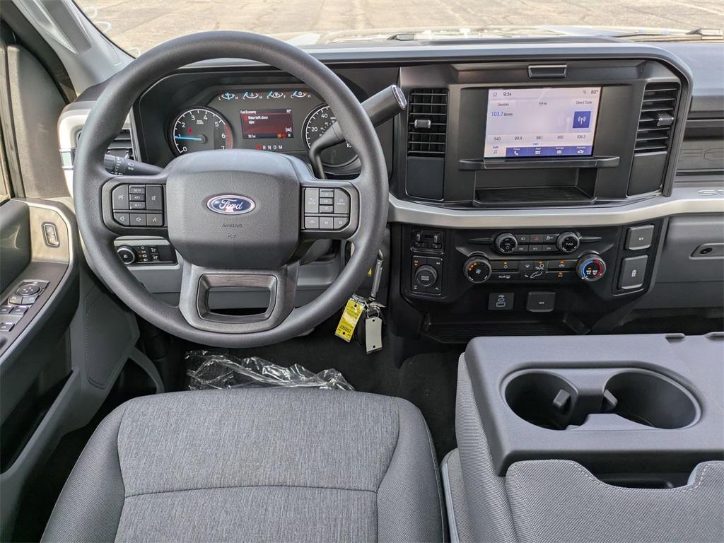 new 2025 Ford F-250 car, priced at $59,660