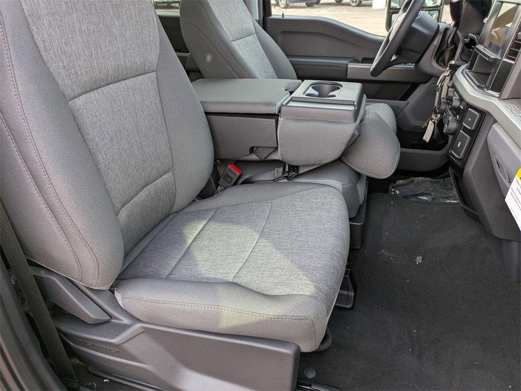 new 2025 Ford F-250 car, priced at $59,660
