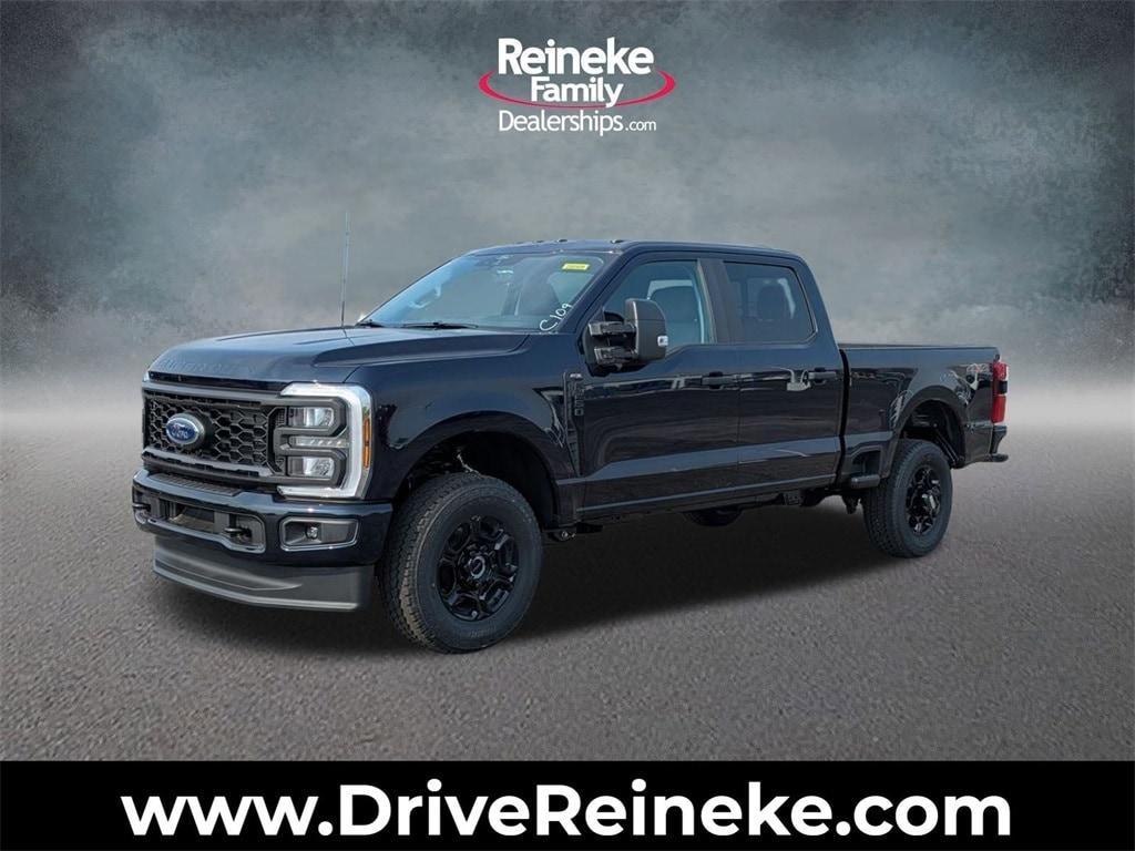 new 2025 Ford F-250 car, priced at $59,660
