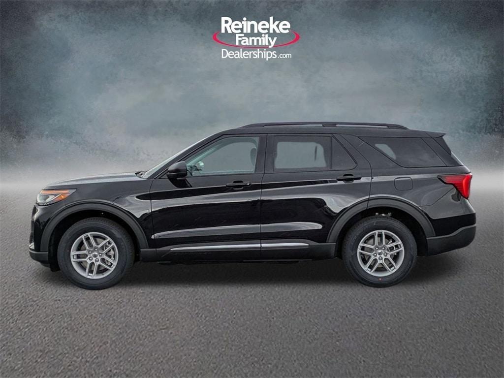 new 2025 Ford Explorer car, priced at $40,731