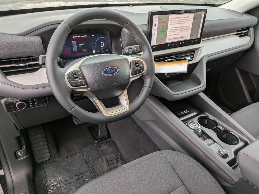 new 2025 Ford Explorer car, priced at $40,731