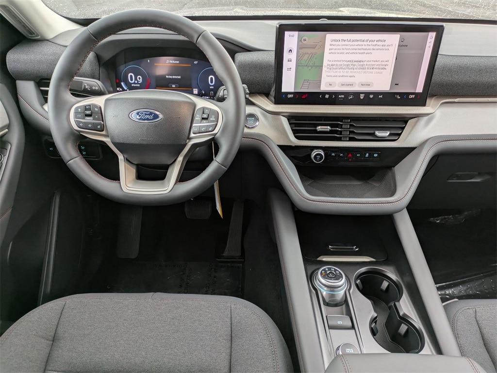 new 2025 Ford Explorer car, priced at $40,731