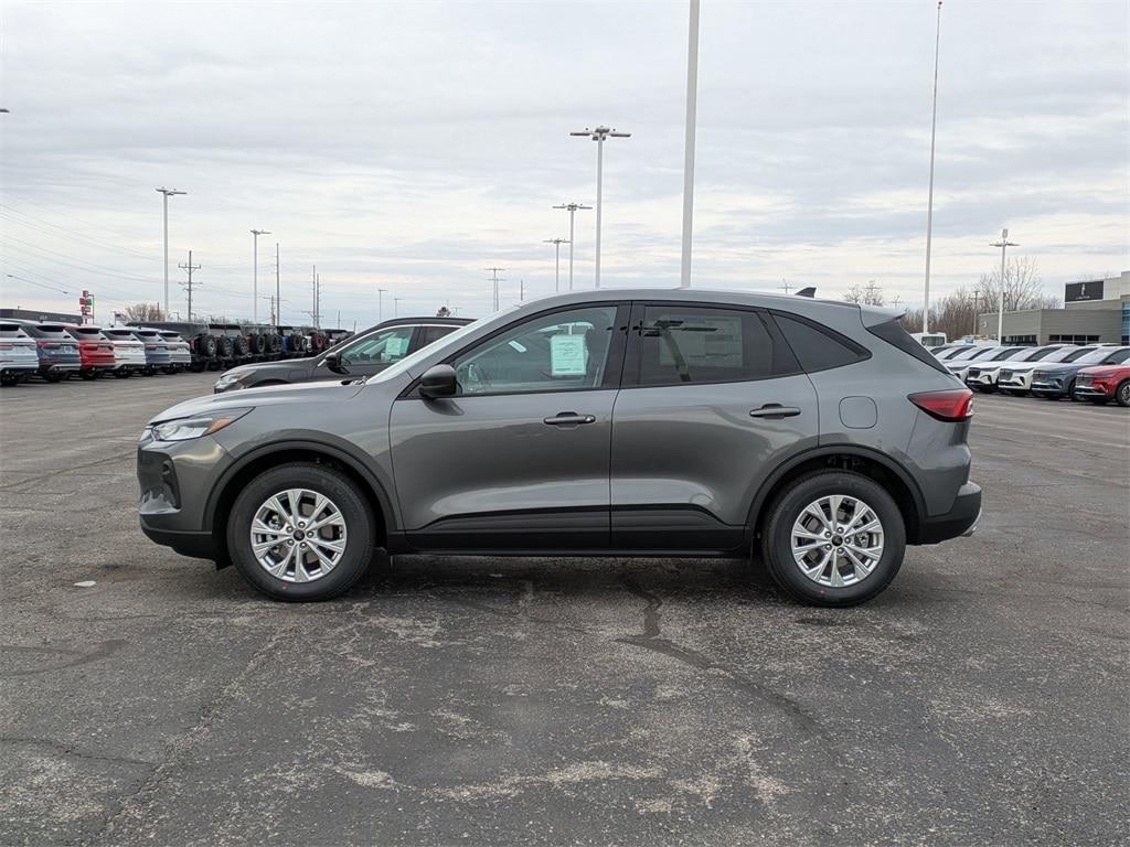 new 2025 Ford Escape car, priced at $29,990