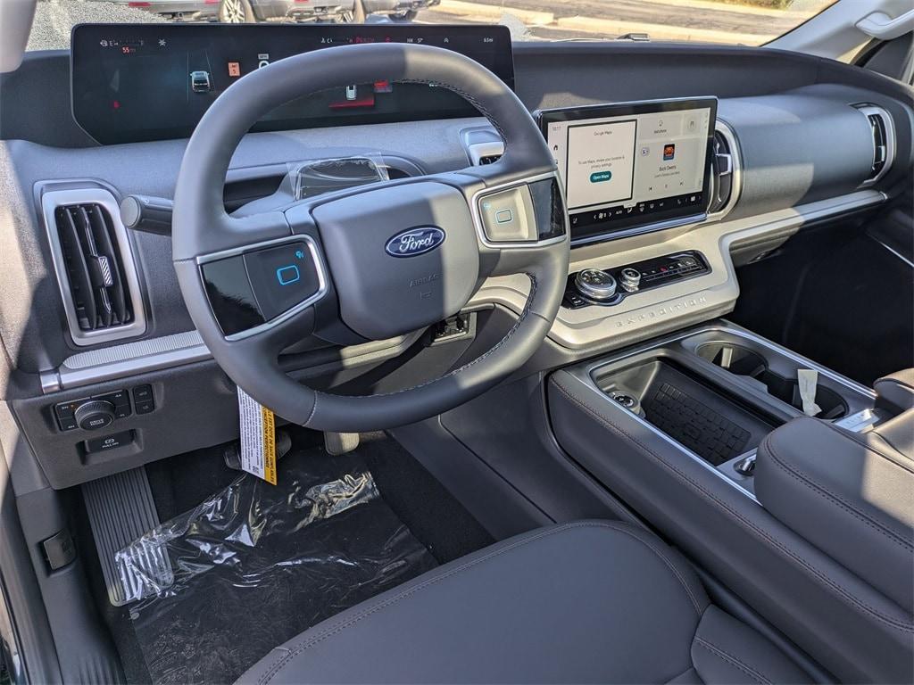 new 2025 Ford Expedition Max car, priced at $69,589