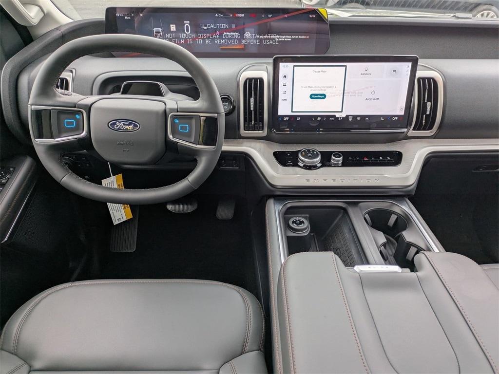 new 2025 Ford Expedition Max car, priced at $70,183
