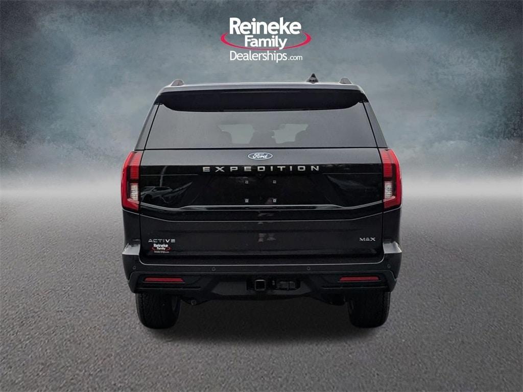 new 2025 Ford Expedition Max car, priced at $70,183