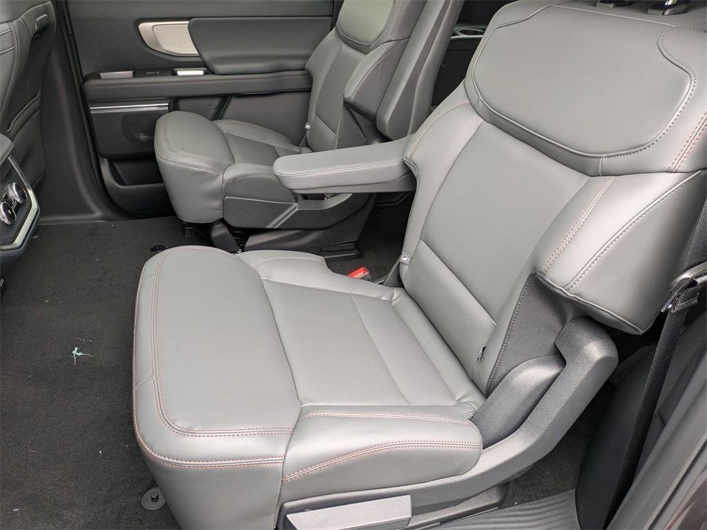 new 2025 Ford Expedition Max car, priced at $70,183