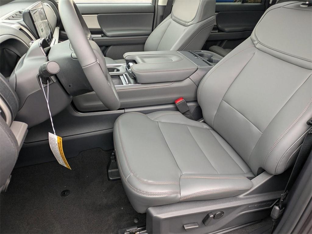 new 2025 Ford Expedition Max car, priced at $70,183