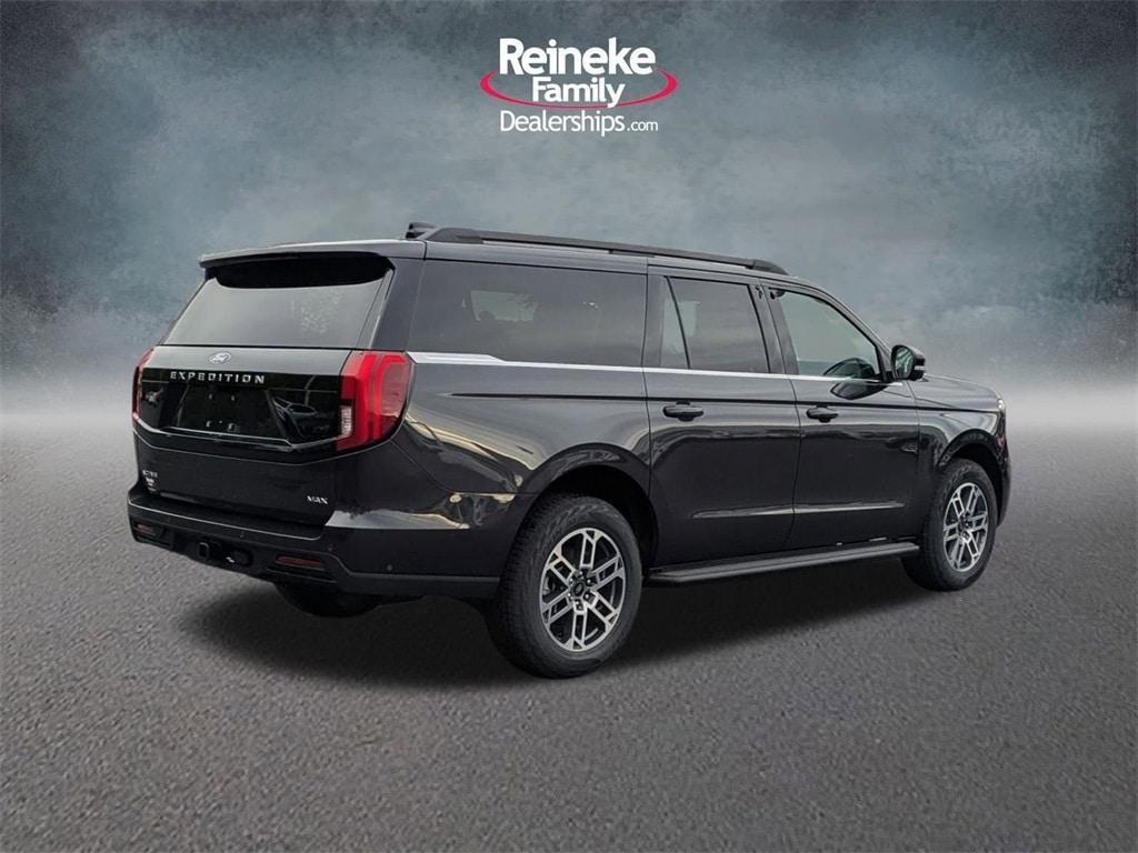 new 2025 Ford Expedition Max car, priced at $70,183