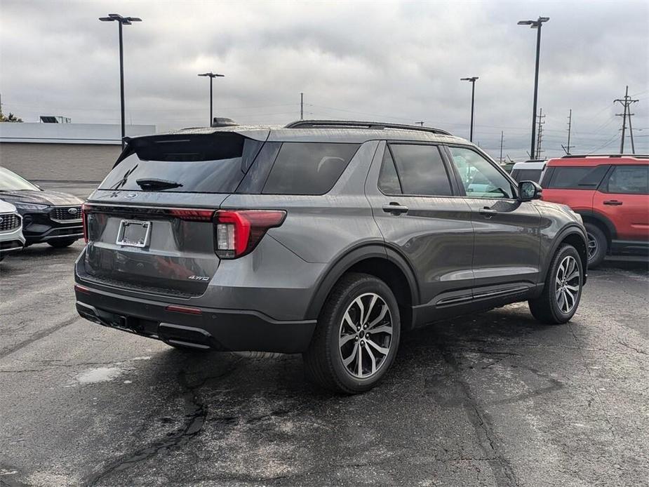 new 2025 Ford Explorer car, priced at $50,005