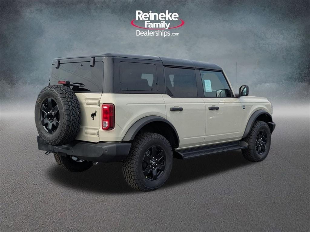 new 2025 Ford Bronco car, priced at $47,095