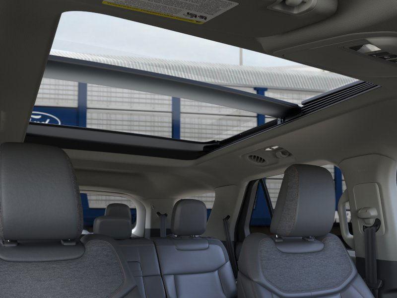 new 2025 Ford Explorer car, priced at $46,571