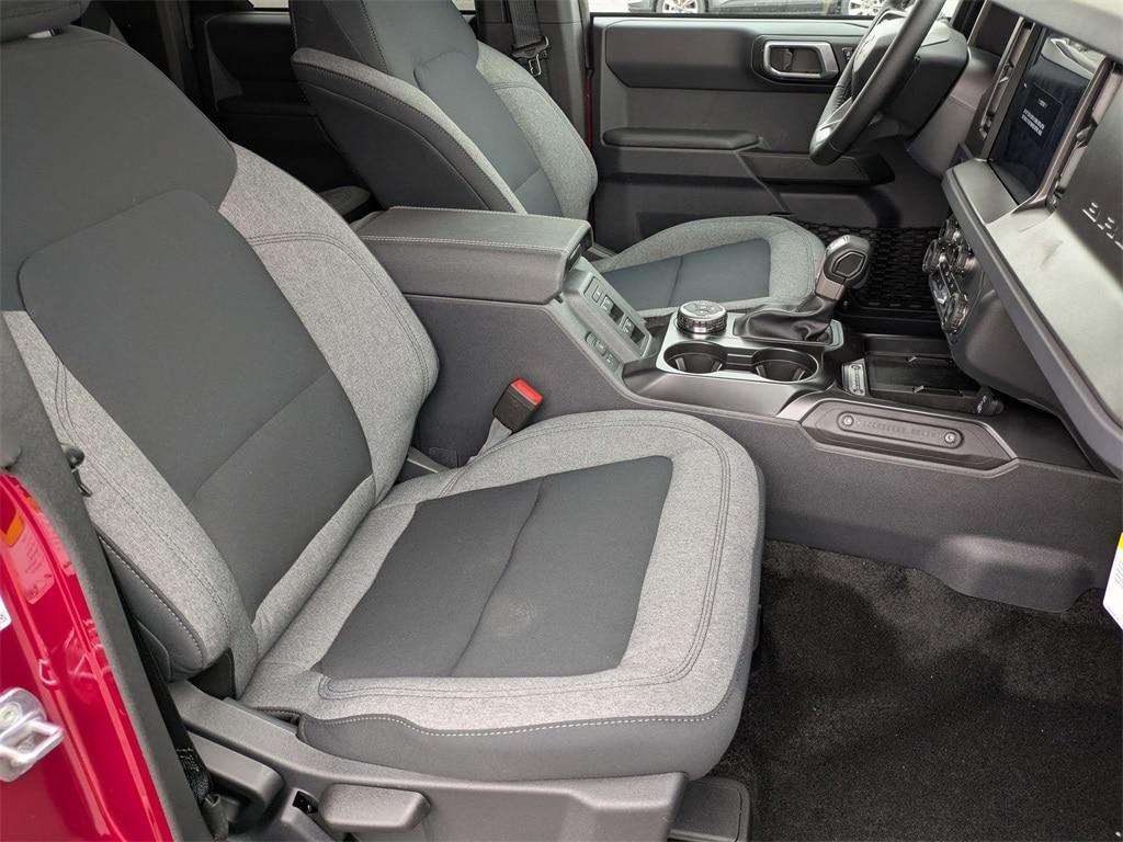 new 2025 Ford Bronco car, priced at $44,189