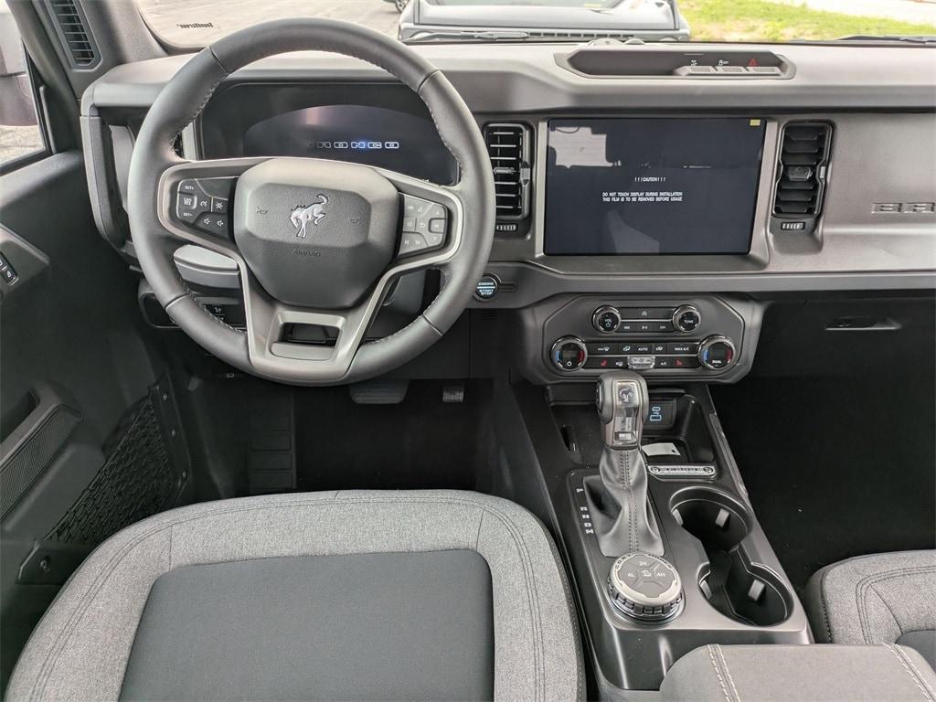 new 2025 Ford Bronco car, priced at $44,189