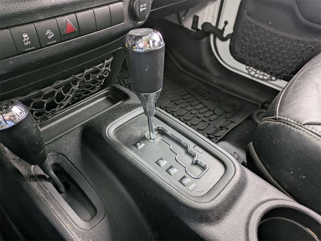 used 2014 Jeep Wrangler Unlimited car, priced at $11,880