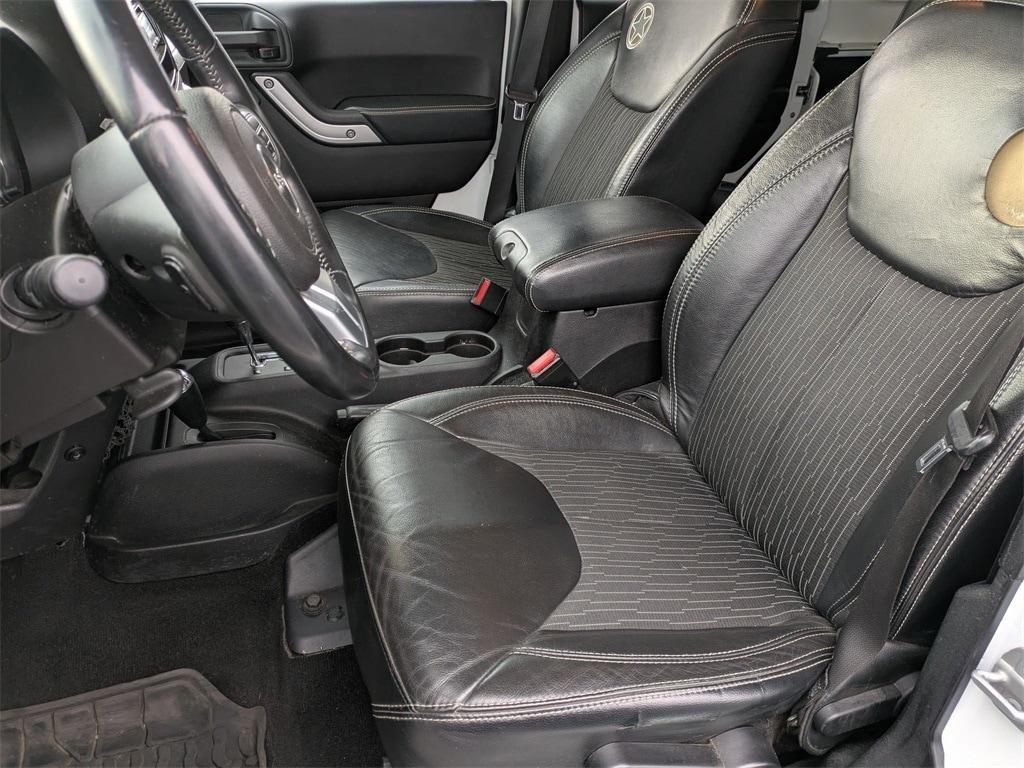 used 2014 Jeep Wrangler Unlimited car, priced at $11,880