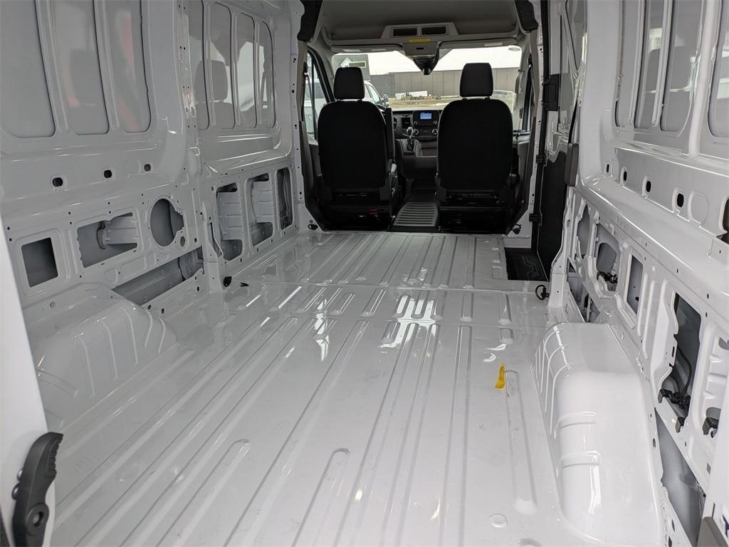 new 2024 Ford Transit-250 car
