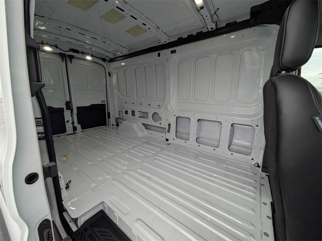 new 2024 Ford Transit-250 car