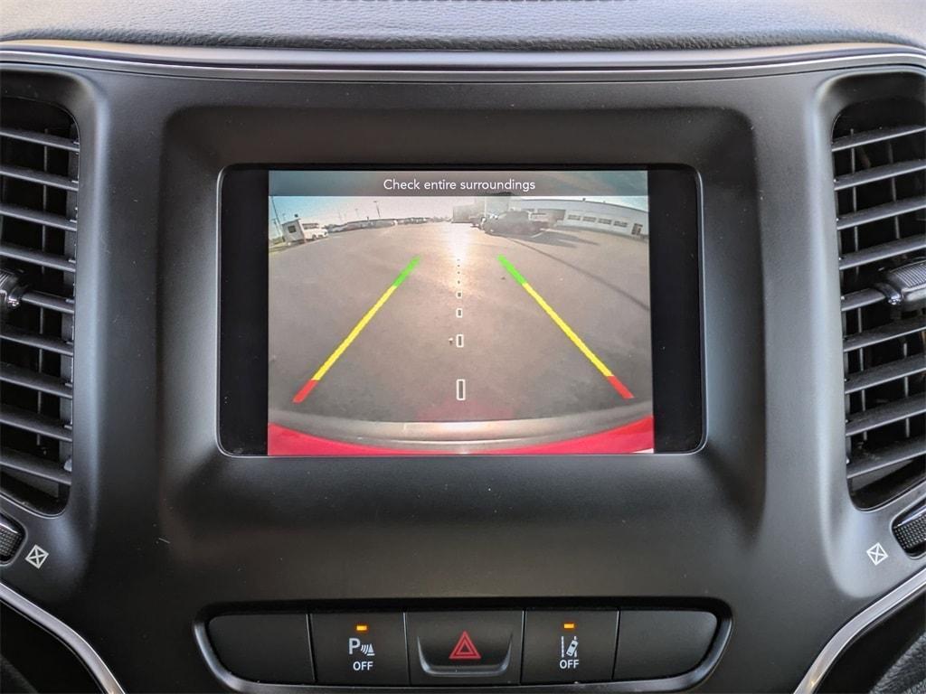 used 2021 Jeep Cherokee car, priced at $19,025