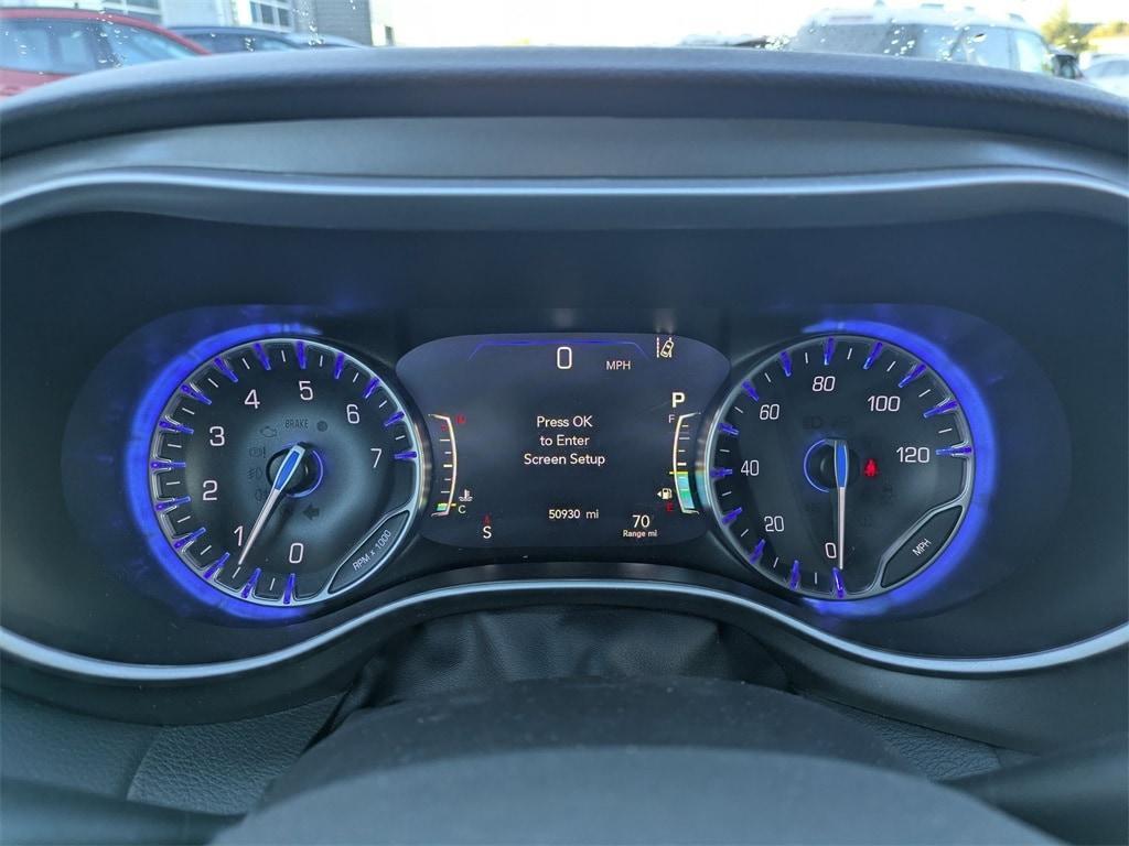 used 2024 Chrysler Pacifica car, priced at $29,518