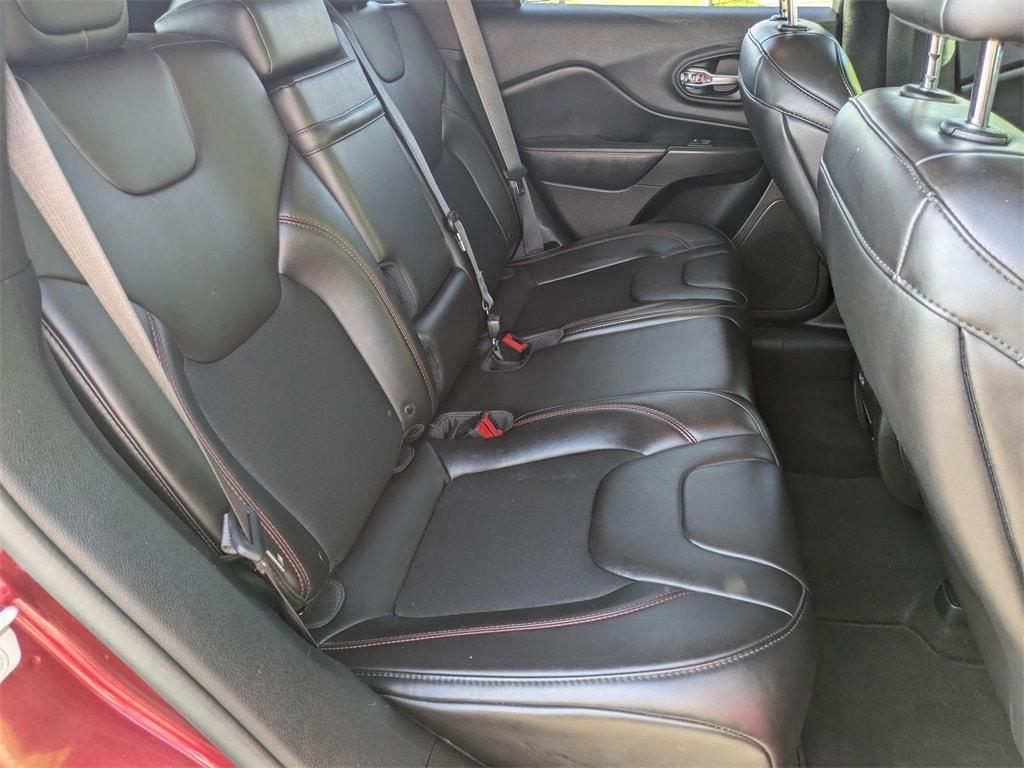 used 2019 Jeep Cherokee car, priced at $15,953