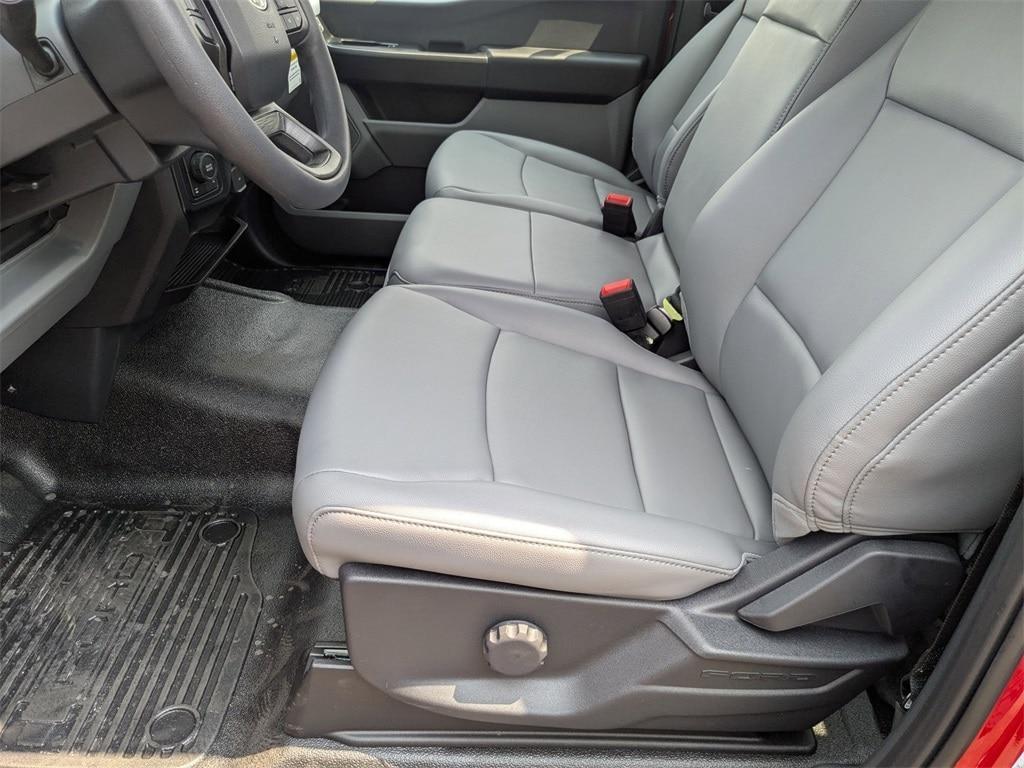 new 2025 Ford F-250 car, priced at $52,635
