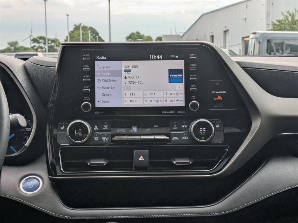 used 2021 Toyota Highlander Hybrid car, priced at $40,351