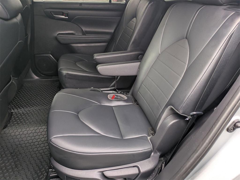 used 2021 Toyota Highlander Hybrid car, priced at $40,351