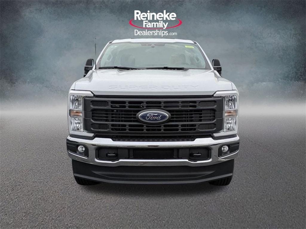 new 2025 Ford F-250 car, priced at $52,640