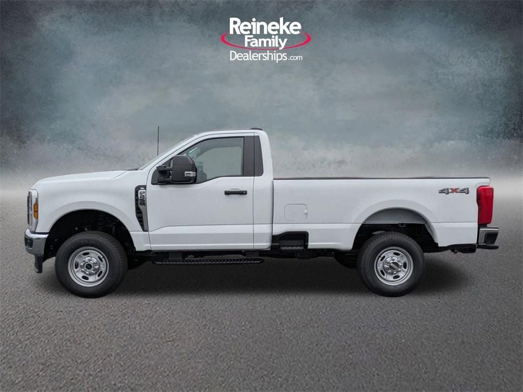 new 2025 Ford F-250 car, priced at $52,640