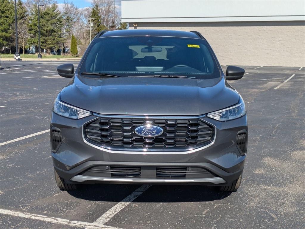 new 2025 Ford Escape car, priced at $33,271