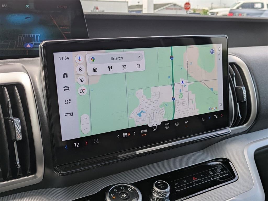 new 2025 Ford Expedition car, priced at $75,650