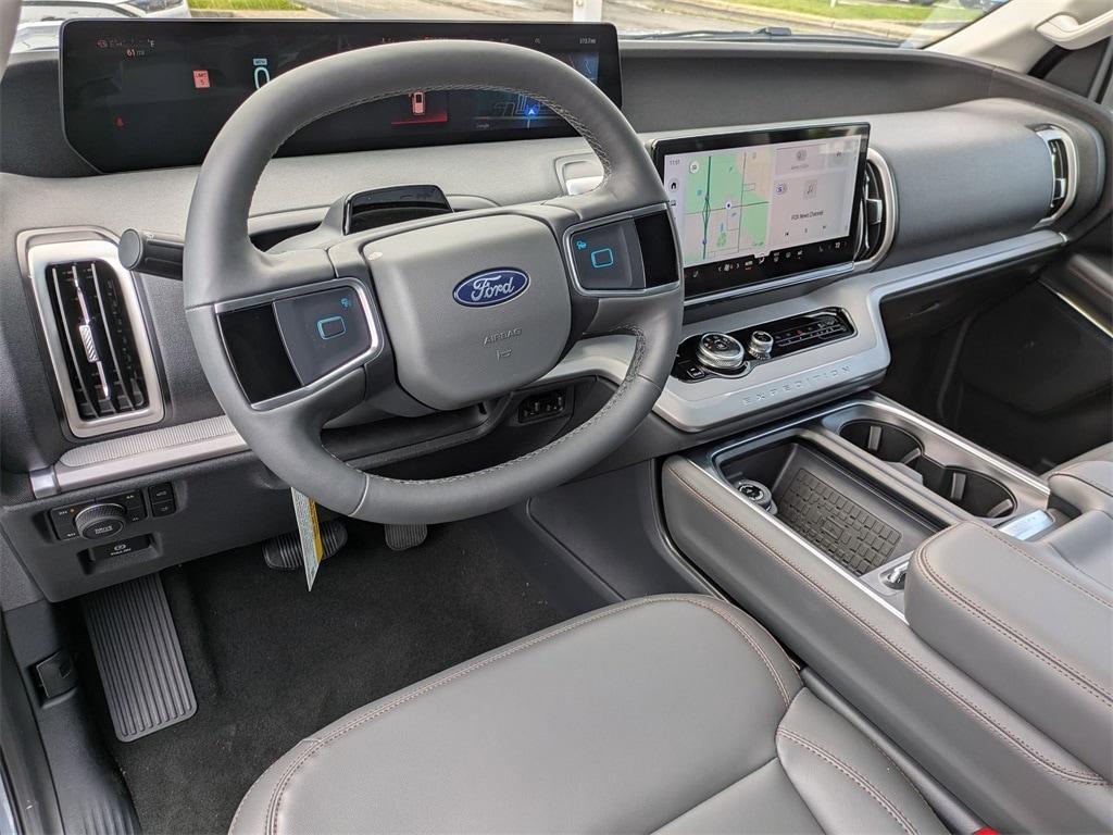 new 2025 Ford Expedition car, priced at $75,650