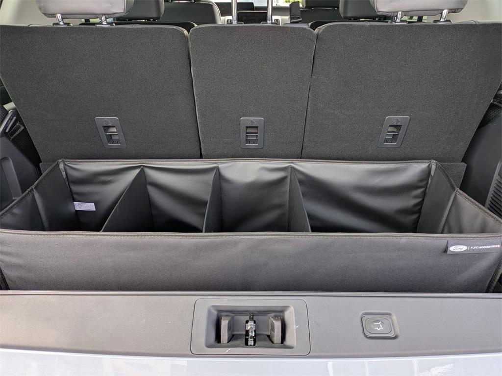 new 2025 Ford Expedition car, priced at $75,650