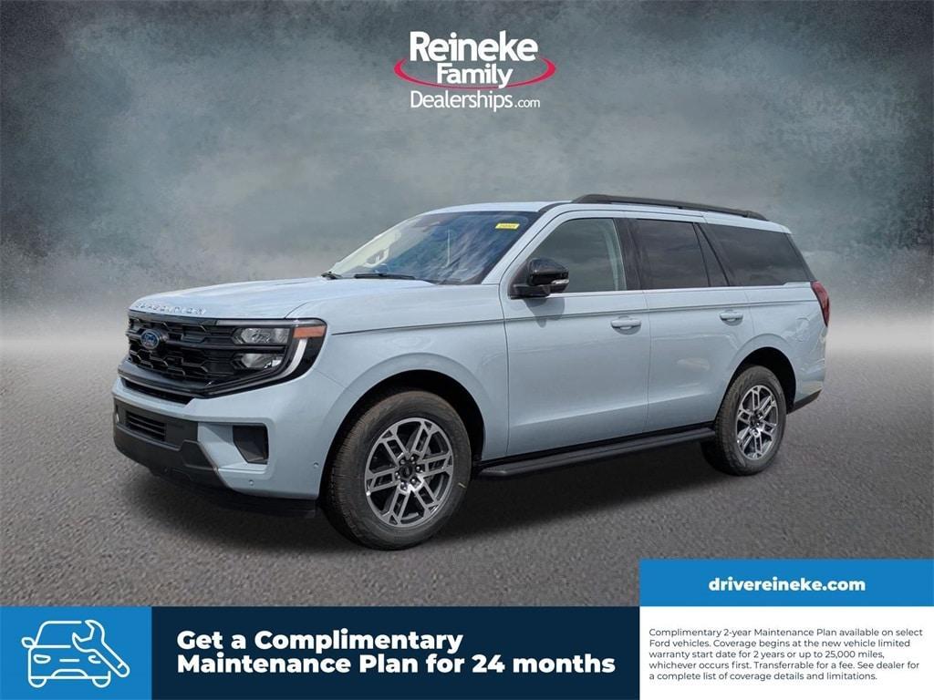 new 2025 Ford Expedition car, priced at $75,650