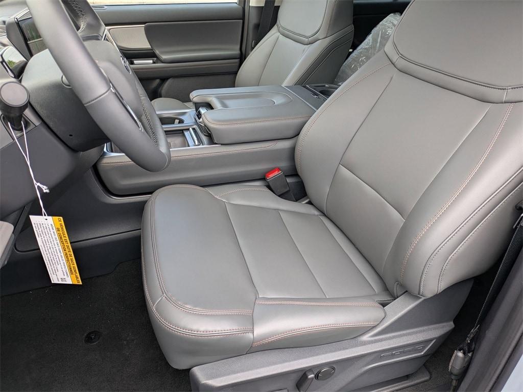new 2025 Ford Expedition car, priced at $75,650