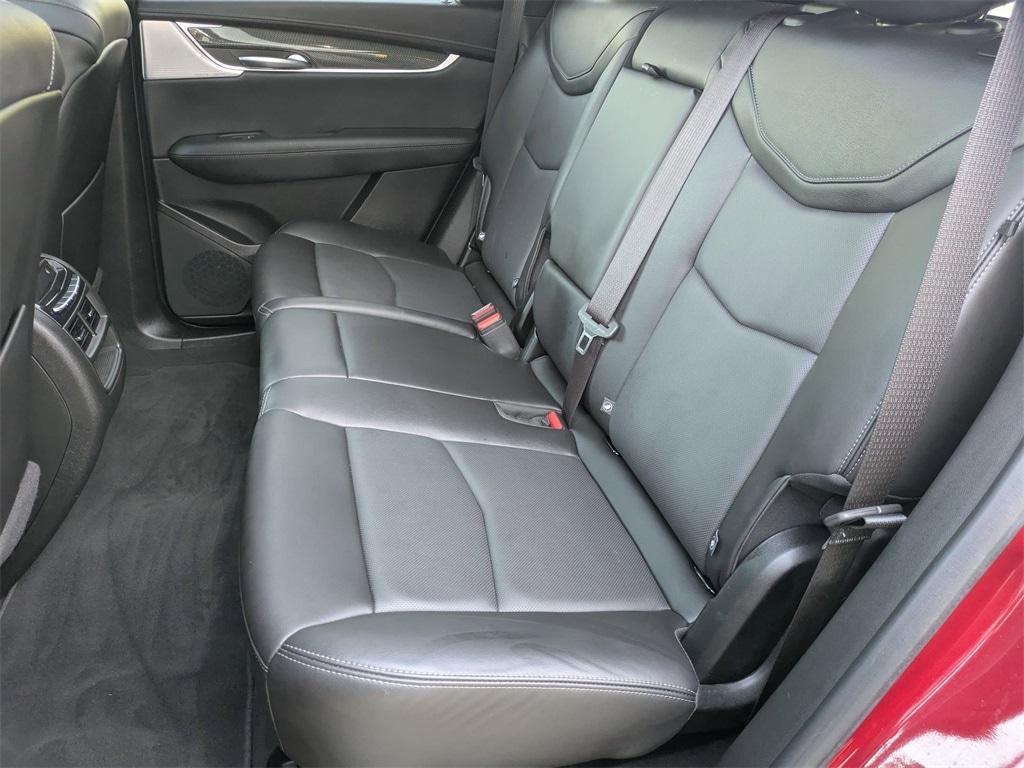 used 2023 Cadillac XT5 car, priced at $37,344