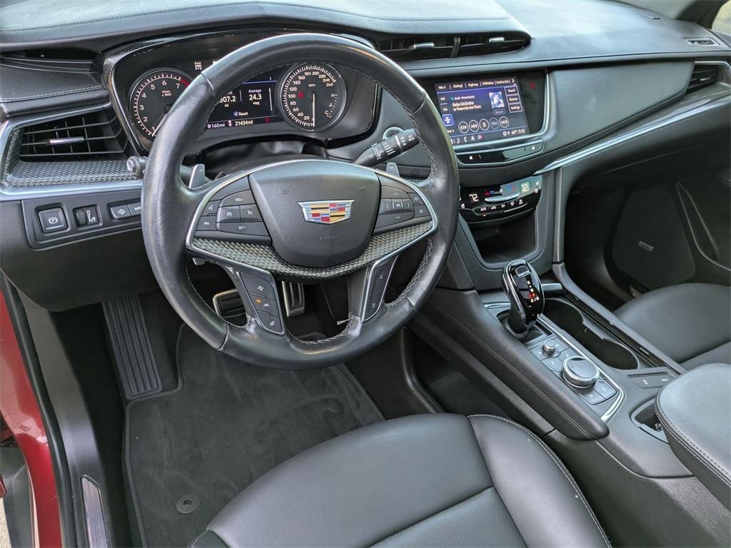 used 2023 Cadillac XT5 car, priced at $37,344