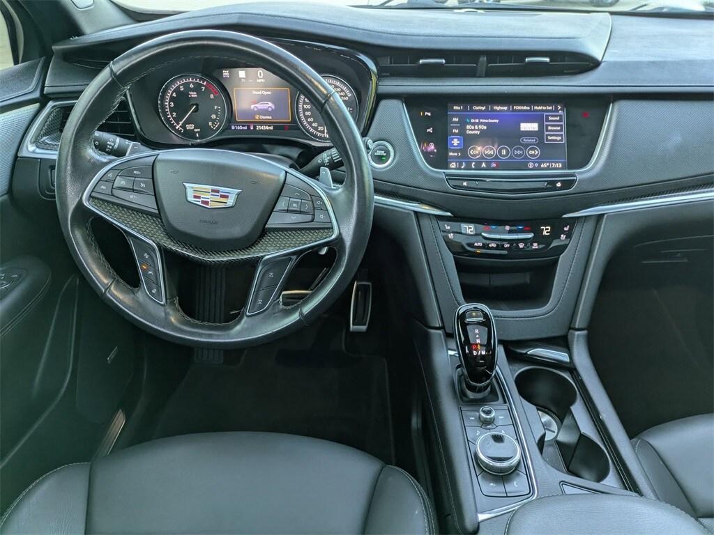 used 2023 Cadillac XT5 car, priced at $37,344