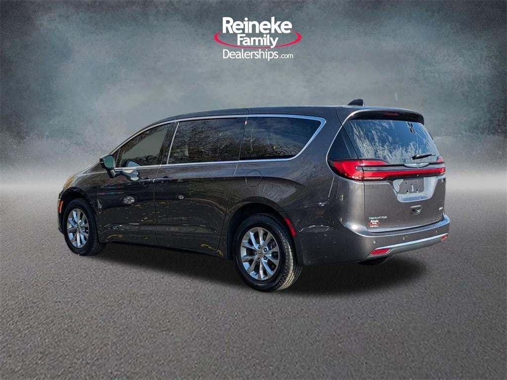 used 2023 Chrysler Pacifica car, priced at $28,988