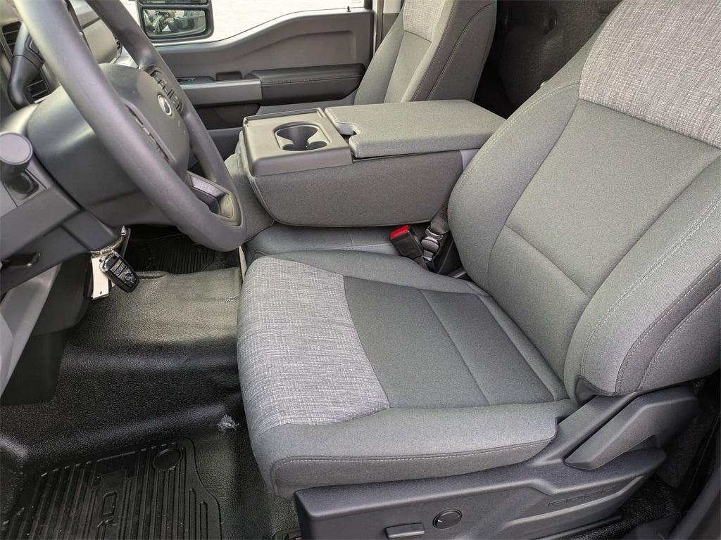 new 2025 Ford F-350 car, priced at $57,375